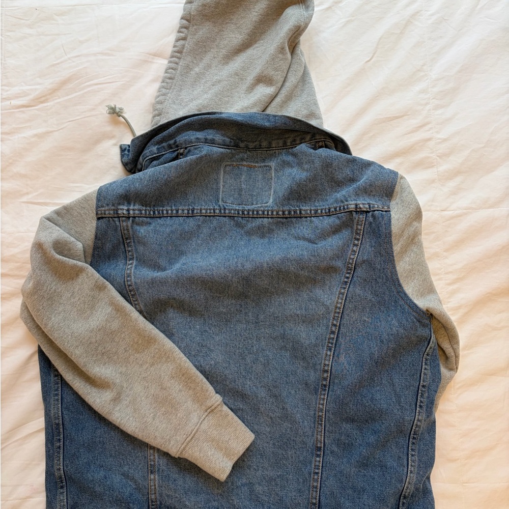 Levi's Blue Denim Jacket with Gray Hood - Picture 2 of 4
